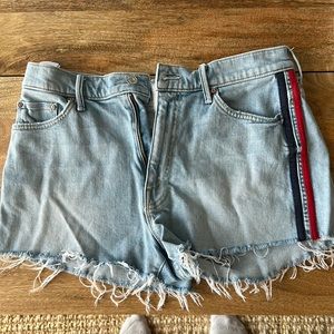 Mother Easy Does It shorts w red and blue detailing size 28